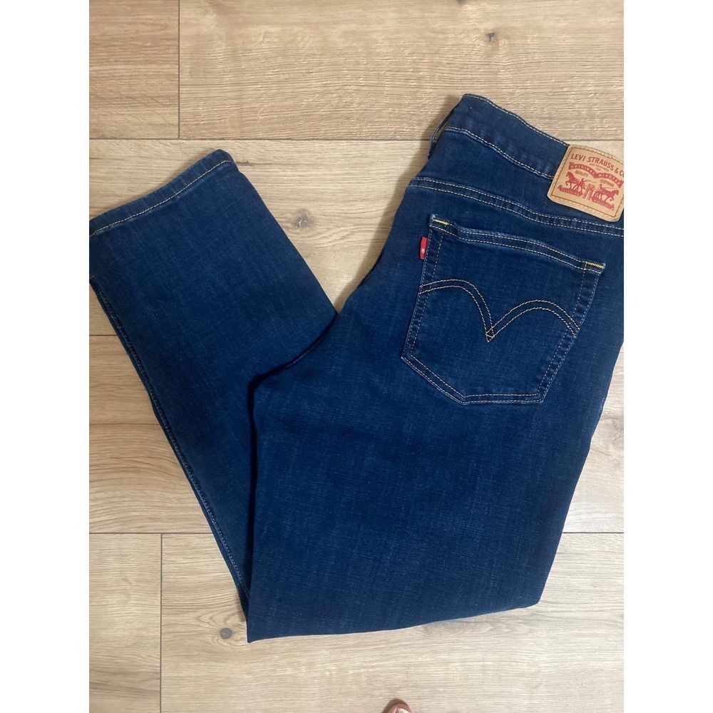 Levis Jeans Womens 32 Boyfriend Dark Wash